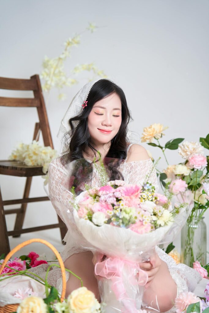 스마트라식후시력을 잘 회복하여 만족하고 있는 여성